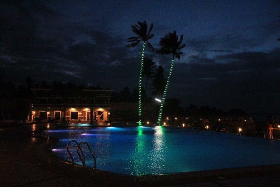 Lagoon Beach Resort Gitagun Exterior foto